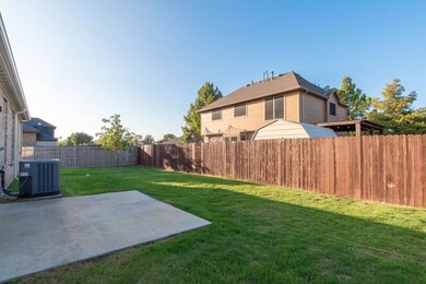 801 W Sunset Blvd, Celina, TX 75009 - photo 2