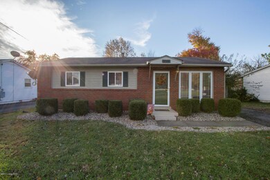 9106 New Maple Rd, Louisville, KY 40229 - photo 3