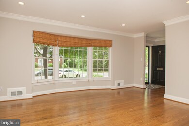 8417 Crown Place, Alexandria, VA 22308 - photo 2