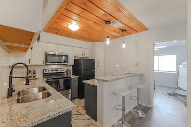 16800 Sugar Pine Dr unit F47, Houston, TX 77090 - photo 7