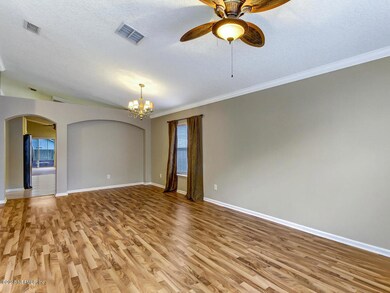 Living/Dining 1