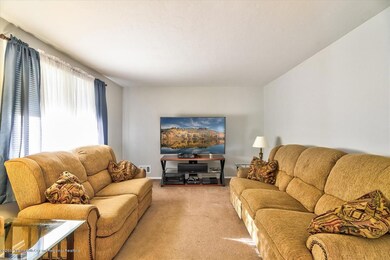 03-Family Room