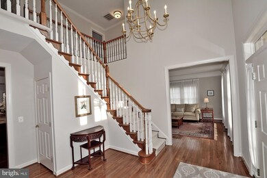8894 Crosspointe Glen Way, Lorton, VA 22079 - photo 3