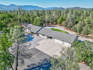 17400 Pittim Dr, Redding, CA 96003 - photo 4