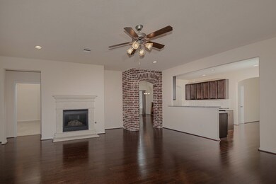 8122 Garrison Point Dr, Houston, TX 77040 - photo 5