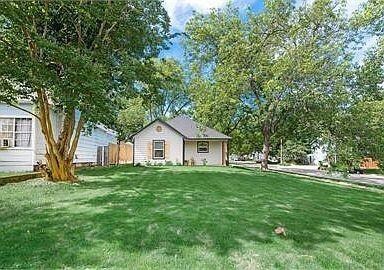 401 W Monterey St, Denison, TX 75020 - photo 2