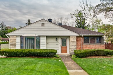 GREAT CURB APPEAL!