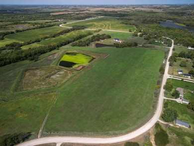 21017 S Ratner Rd, Overbrook, KS 66524 - photo 6