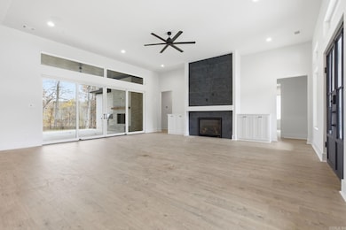 311 Devoe Bend Dr, Maumelle, AR 72113 - photo 3