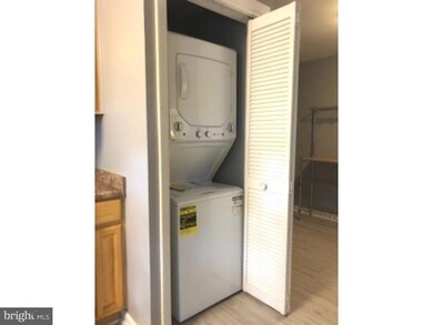 1561 Prospect St unit 3, Ewing, NJ 08638 - photo 3