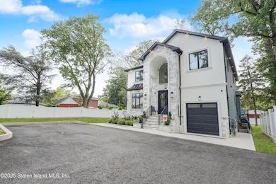 108 Giffords Ln, Staten Island, NY 10308 - photo 2