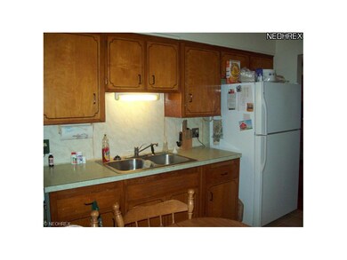 371 Gayle Dr, Sheffield Lake, OH 44054 - photo 3