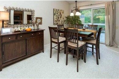 Dining Room. Dinette Area