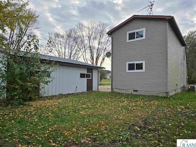 18294 Sperl Ave, New Ulm, MN 56073 - photo 4