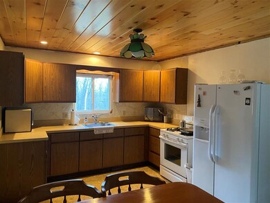 840 Mcmillan Rd, Halifax, VT 05342 - photo 7