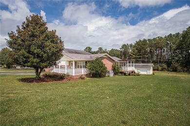 107 Crestwood Dr, Liberty, SC 29657 - photo 4