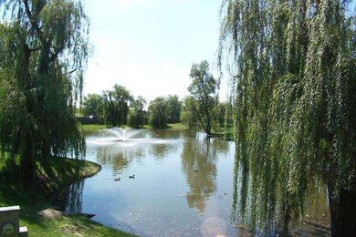 600 Naples Ct unit 504, Glenview, IL 60025 - photo 6