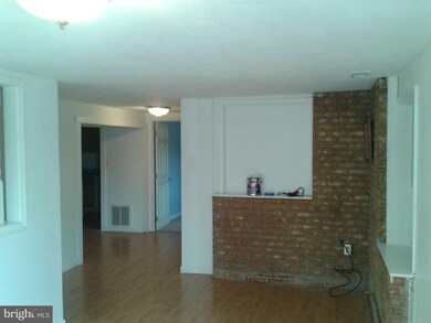 327 Knight Dr unit 1/2, White Post, VA 22663 - photo 4