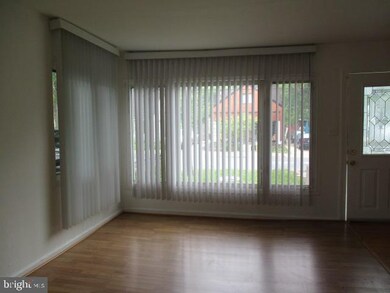 519 Birchleaf Ave, Capitol Heights, MD 20743 - photo 4