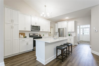 243 Bretlyn Cir, Rochester, NY 14618 - photo 3