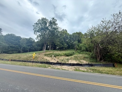 111 Munsonhurst Rd, Franklin Boro, NJ 07416 - photo 3