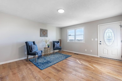 8953 Davisson Rd, Mechanicsburg, OH 43044 - photo 4