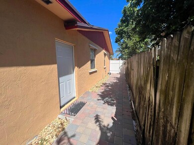 2861 NE 5th Ct unit A, Boynton Beach, FL 33435 - photo 2