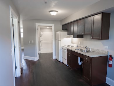 113 N Hickory St unit A, Joliet, IL 60435 - photo 2