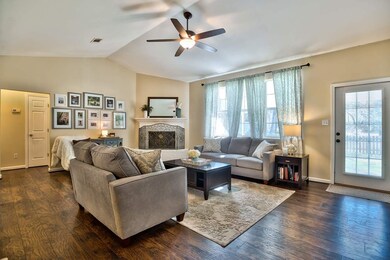 139 Wildwood Dr, Crawfordville, FL 32327 - photo 7