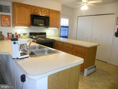 9307 Old Scaggsville Rd, Laurel, MD 20723 - photo 4