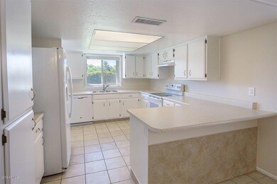 529 W Peralta Ave, Mesa, AZ 85210 - photo 6