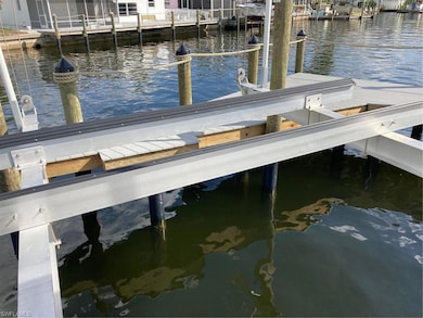 10K LBS BOAT LIFT