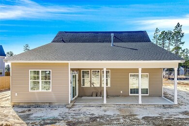 702 Foggy Crossings Ct, Aberdeen, NC 28315 - photo 4