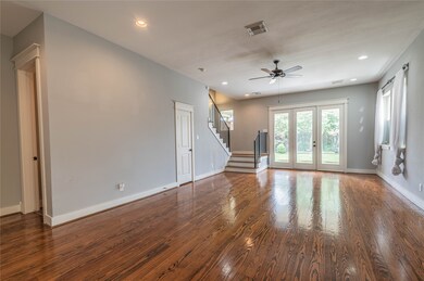 648 E 6th 1/2 St, Houston, TX 77007 - photo 3