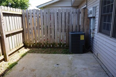 2740 Prosperity Dr unit 83, Columbus, IN 47201 - photo 7