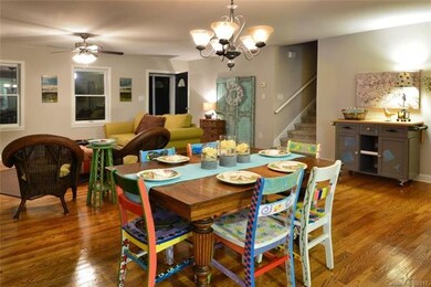 Spacious living/dining area
