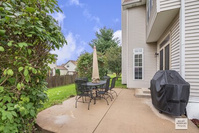 Outdoor Grilling & Dining