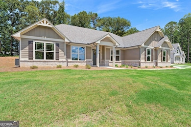 41 Hometown Ct, Jefferson, GA 30549 - photo 2