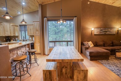 006_Dining Area