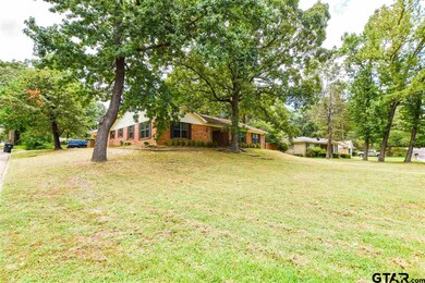 4624 4624 Newcastle Dr, Tyler, TX 75703 - photo 2