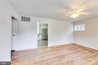 714 Raynor Ave, Catonsville, MD 21228 - photo 3