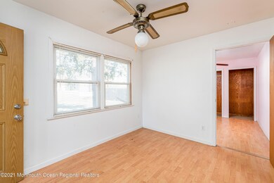 21 Ermack St-5