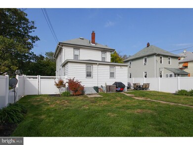 579 Beacon Ave, Paulsboro, NJ 08066 - photo 3