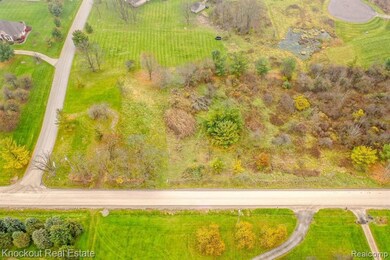 9338 Orchard Valley Ln, Davison, MI 48423 - photo 6