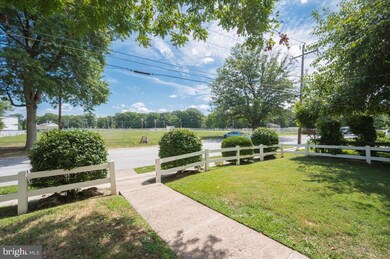 731 Jansen Ave, Essington, PA 19029 - photo 4