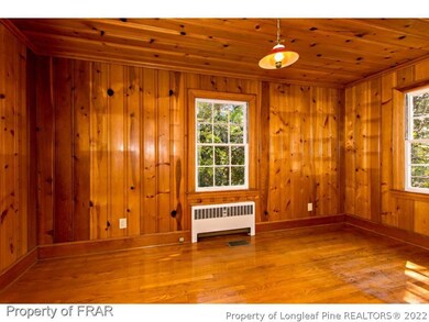 319 Pinecrest Dr, Fayetteville, NC 28305 - photo 7