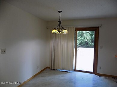 Dinning area and siding door to deck