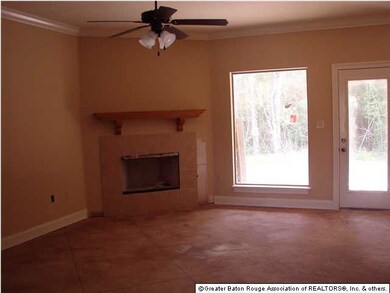 Cozy Family Room with Ventless Gas-log Fireplace, 