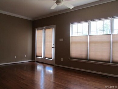 Large Family Room - Doors Open to Deck