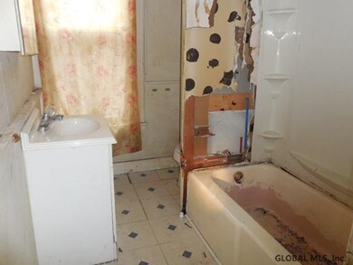 384 1st St, Albany, NY 12206 - photo 5